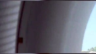 Mi Madrastra Me Enseña A Jugar Con Almohadas Y Terminamos Follando