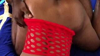 i fuck hot black babe doggystyle, she moans loud