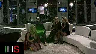 hot guy bangs three blonde sluts 😈