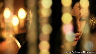 Stunning Indian beauty seduces with erotic dance