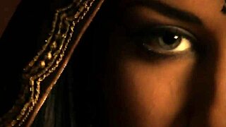 Stunning Indian beauty seduces with erotic dance