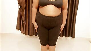 Intriguing sexy Indian girl from Jharkhand.