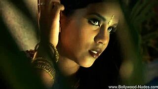 I watch the dreamy indian beauty seduce me with her striptease