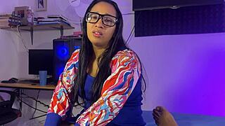 Madrasta Seduces Enteado With Her Big Tits For Roleplay