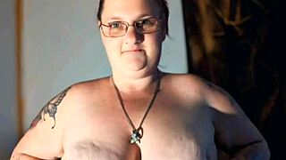 Trailer park MILF spoils big black cock