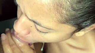 Amateur couple fucks intensely.