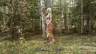 Hey, I'm a forest witch flashing my tits in the woods 😈🌳