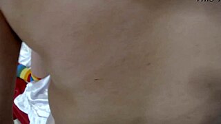 comendo o cusinho da boneca loira puta sex toy sex doll analmente