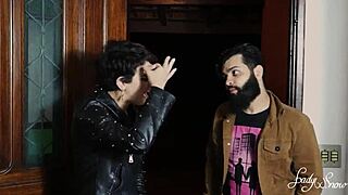 Ex-porn actor with oily forehead fails at sneaky tricks