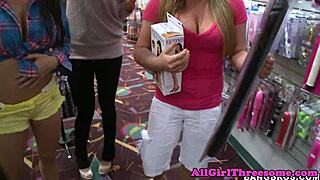 Can you believe this dyke in foursome strapon action?