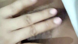 Hot Milf Fingers Wet Pussy in Solo Masturbation!