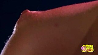 Sensual caresses make blonde and brunette lesbians horny 😈