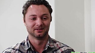 I poured nuru gel on hot body to suck client