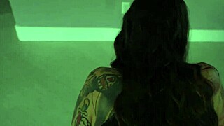 Anal free use gamer girlfriend squirts and gets facial