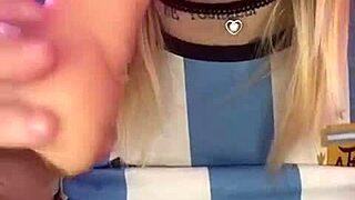 argentinian fucks herself until squirt.