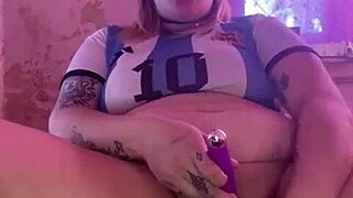 argentinian fucks herself until squirt.