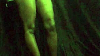 Naked photo shoot with sexy curvy babe