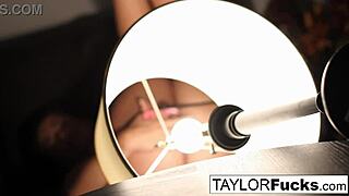 taylor vixen masturbating in her hotel room 😍