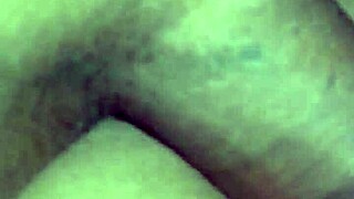 Big ass amateur mature woman's big booty shake