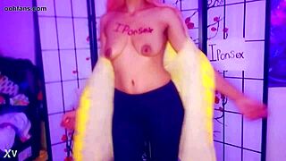 Ebony Teen Shows Body Raw