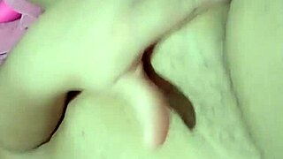 limpando o mel do meu vibrador e gozando mais parte 1 2