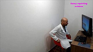 cleaning lady sucks doctor hidden