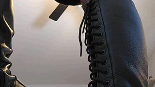 Hey, wanna see domme mommy bust balls hard?