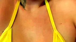 Treinando Na Academia De Frente Da Praia De Copacabana S� De Biqu�ni Fil Delta Transparente Com A Minha Amiga Os Maronba N�o Parava De Olha Pra Nossa Bucetinha Rachada No Meio Ficamos Excitadas