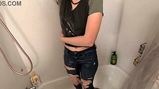 Amateur Pee Desperation Turns into Wild Golden Shower Moment