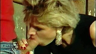 Fist fucking with a hot beauty - Enculostop 1993 VHS restore