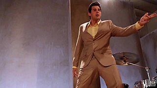 lexi's ass in leggings got me wild while riding! 🔥