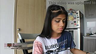 Compañero De Clase Quiere Tener Sexo En Vez De Estudiar - Porno En Español.