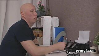 Dirt poor fella allows naughty mate to ride his exgf for hard cash.