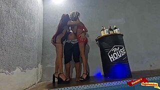 sexo ao vivo em festa na beira da piscina festa do dn