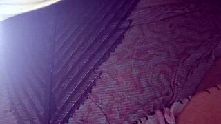 Elza Kom's Nylon Tights Fetish Drives HUGE ASS Worship CRAZY