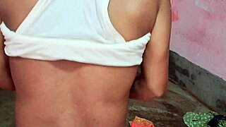 Indian beautiful muslim girl gets her ass fucked by the tailor!