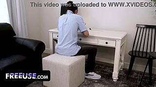 أم خطوة مليانه إيمي دي مور تستخدم مجاناً من ولد عيد ميلاد