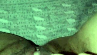 Hey, check out this sensual milf with hairy pussy open 😏