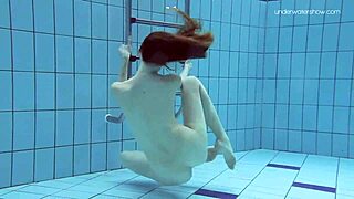 Teasing Anna swims wet in pool 😘