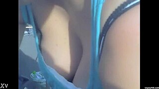 Hidden Cam Downblouse Spying HQ