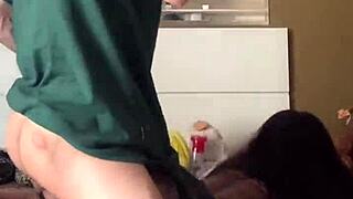 Bota minha calcinha de lado e faz bem puto