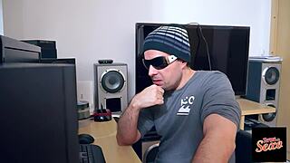 Giovanna Bombom Teaches Whoring Lesson with Blowjob and Pussy to Lucky Guy