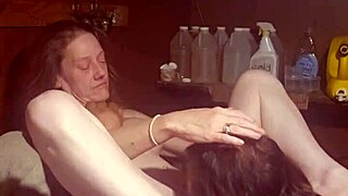 eating and having sex on washing machine again