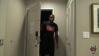 Rome Major Tongue Fucks Serenity Taylor to Creampie