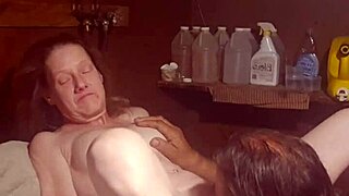 eating and having sex on washing machine again