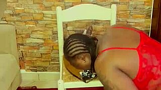 Loira rabuda dando o cuz�o de quatro pro seu amante mirella mansur?