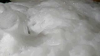 Cyno enjoys a solo bubble bath session part 3