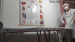 Ginecologista Fingers Asshole and Fucks Patient Rough and Bareback!