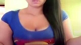 Hot Colombian heats public outdoors