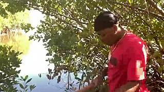 Quickie Beach Fuck With Monster Cock Cumshot